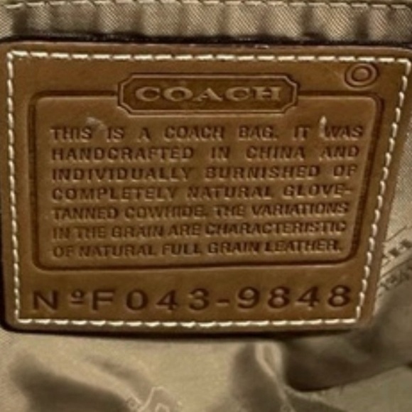 COACH adjustable shoulder bag - Picture 2 of 9
